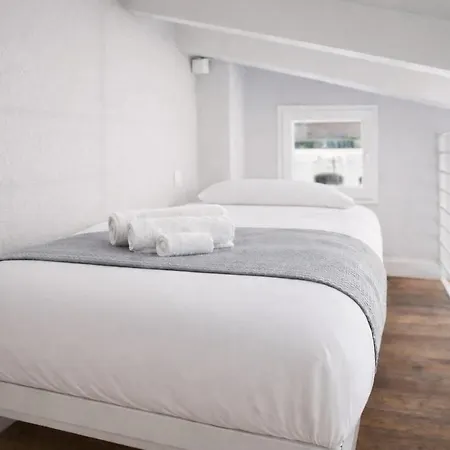 La Marina Attic Mansarda Con Vista Su Porto Antico Apartmán *